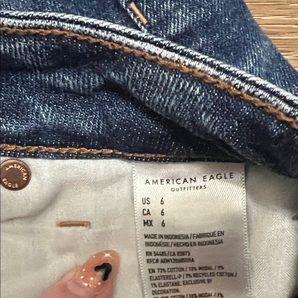 American Eagle Outfitters Dark Blue Jean Shorts - Picture 2 of 3